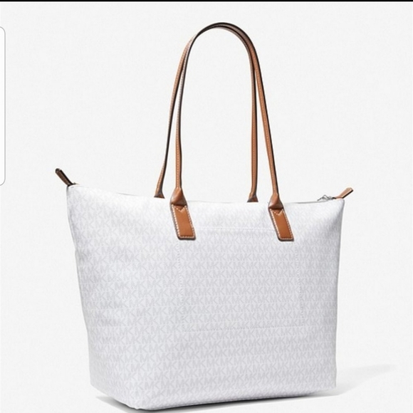 Sale!!🔥😍🥰Michael Kors LARGE LOGO PRINT TOTE - Picture 3 of 8